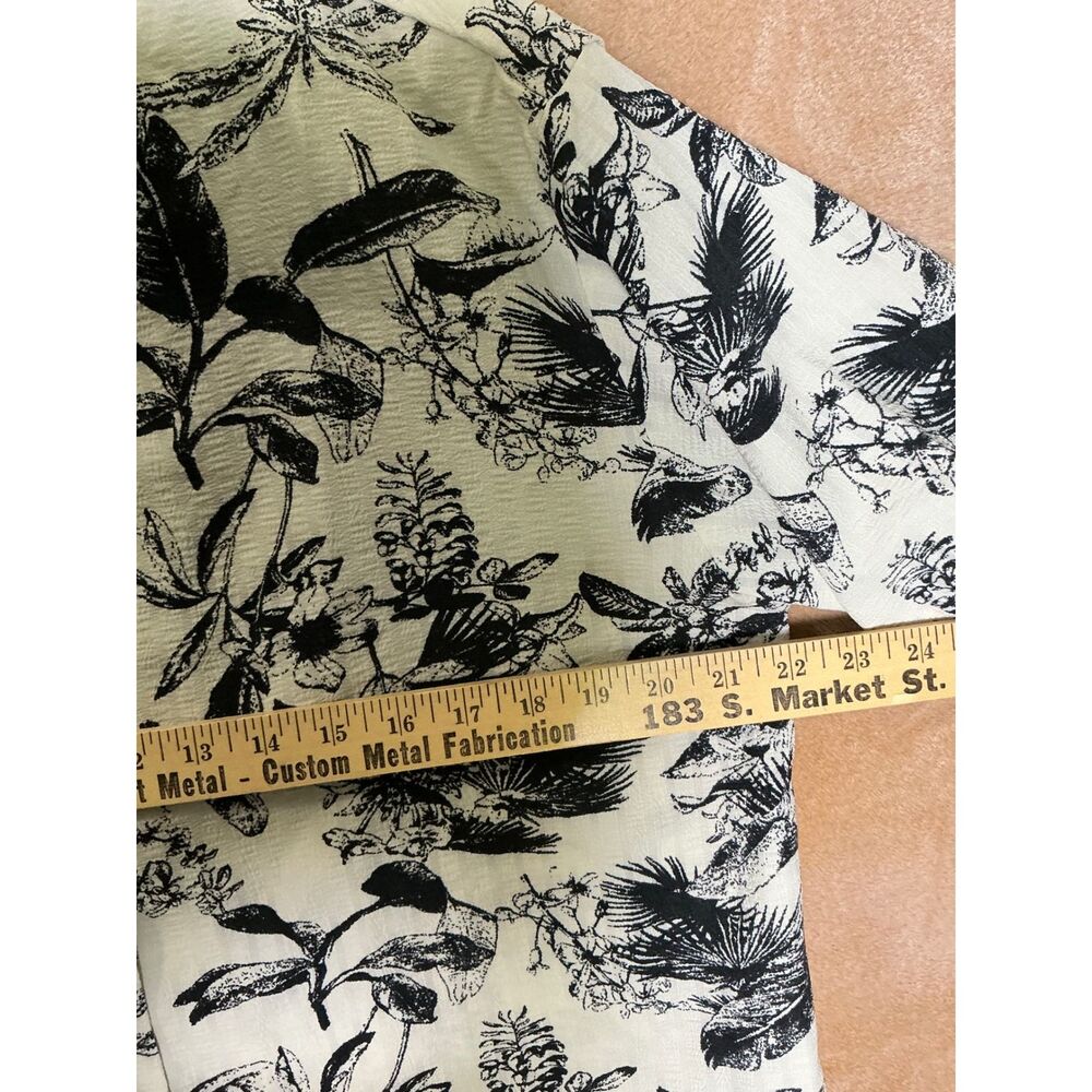 Dazy Women's Floral Print Button‎ Down Short Sleeve Shirt Top - Size L - Picture 7 of 9